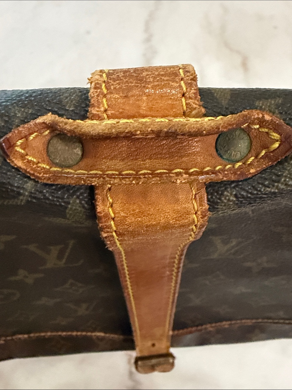 Louis Vuitton Monogram Canvas Messenger Bag - Picture 7 of 17